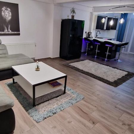 D3 Asp - Vivo Mall Floreşti Exteriér fotografie